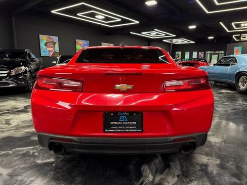 Used 2017 Chevrolet Camaro LT RWD image 6