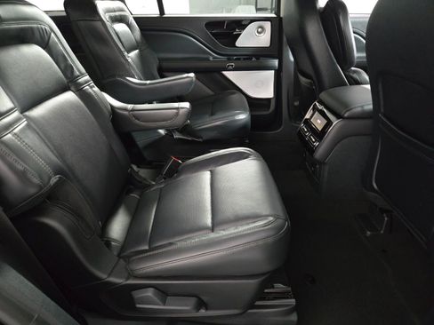 New 2026 Lincoln Aviator Reserve image 19