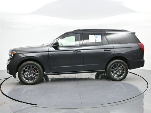 Used 2025 Ford Expedition Platinum w/ Stealth Performance Package image 4