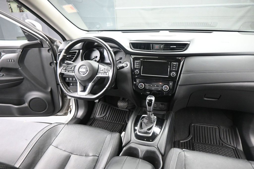 Used 2018 Nissan Rogue SL FWD image 20
