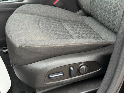 Used 2024 Chevrolet Equinox LT w/ LPO, Floor Liner Package FWD image 24
