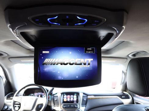 Used 2017 GMC Yukon Denali w/ Enhanced Security Package image 22