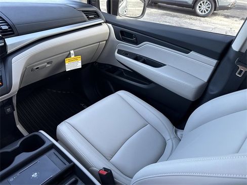 New 2026 Honda Odyssey EX-L image 25