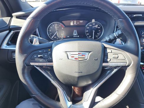 Used 2024 Cadillac XT6 Sport image 19