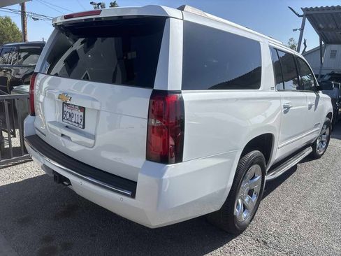 Used 2016 Chevrolet Suburban LTZ image 3