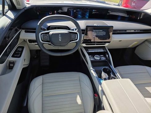 New 2026 Lincoln Nautilus Reserve w/ Jet Appearance Package image 6