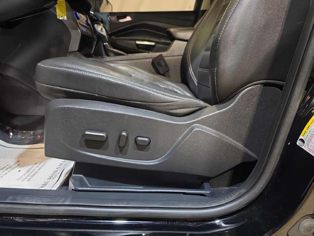 Used 2018 Ford Escape SEL FWD image 14