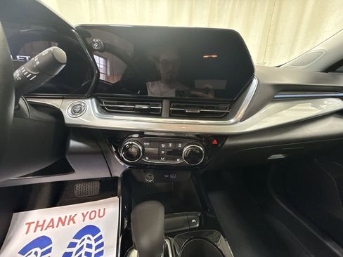 Used 2024 Chevrolet Trax LT w/ Driver Confidence Package image 15