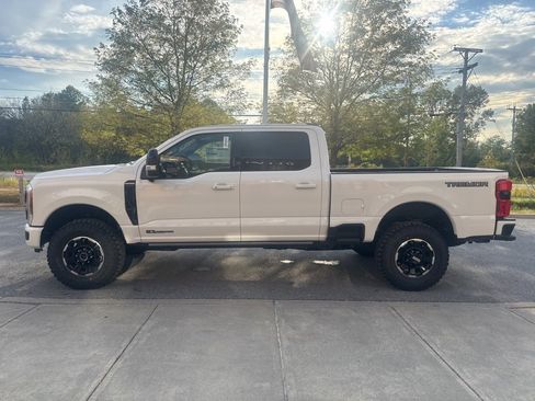 New 2026 Ford F250 Platinum w/ Tremor Off-Road Package image 4