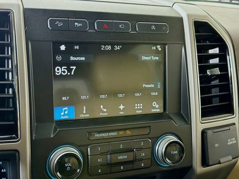 Used 2018 Ford F150 Lariat w/ Equipment Group 502A Luxury image 17