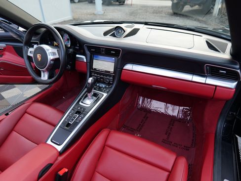 Used 2015 Porsche 911 Carrera 4S image 34