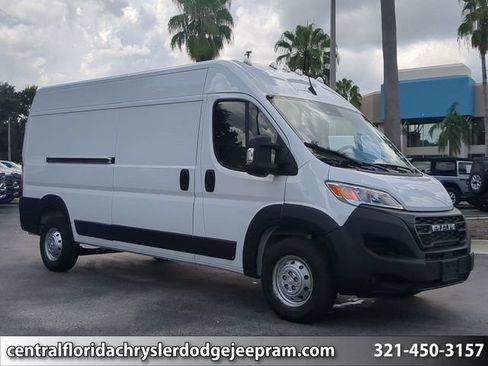 Used 2023 RAM ProMaster 2500 FWD image 1