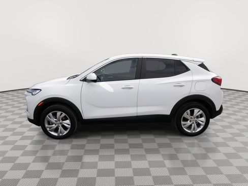 Used 2025 Buick Encore GX Preferred AWD/4WD image 2