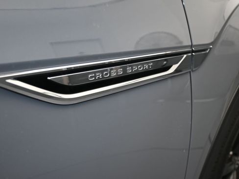 Used 2022 Volkswagen Atlas Cross Sport SEL R-Line image 48