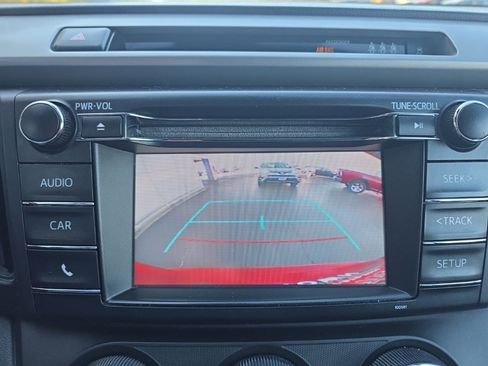 Used 2017 Toyota RAV4 LE image 23