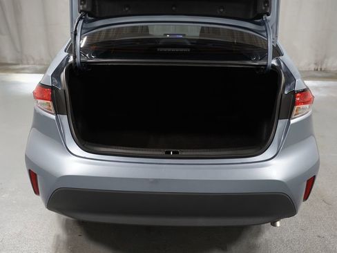 Certified 2025 Toyota Corolla LE FWD image 31
