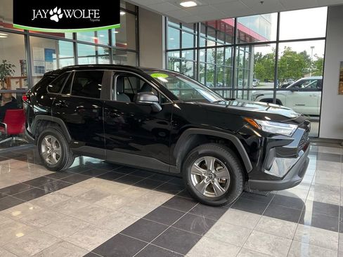 Certified 2025 Toyota RAV4 LE AWD/4WD image 1