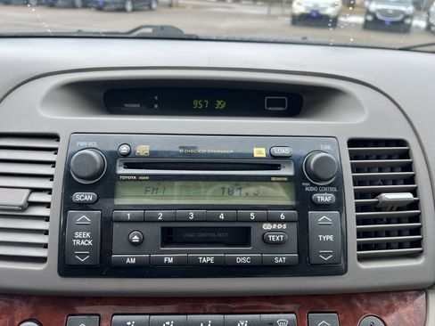 Used 2006 Toyota Camry LE image 19