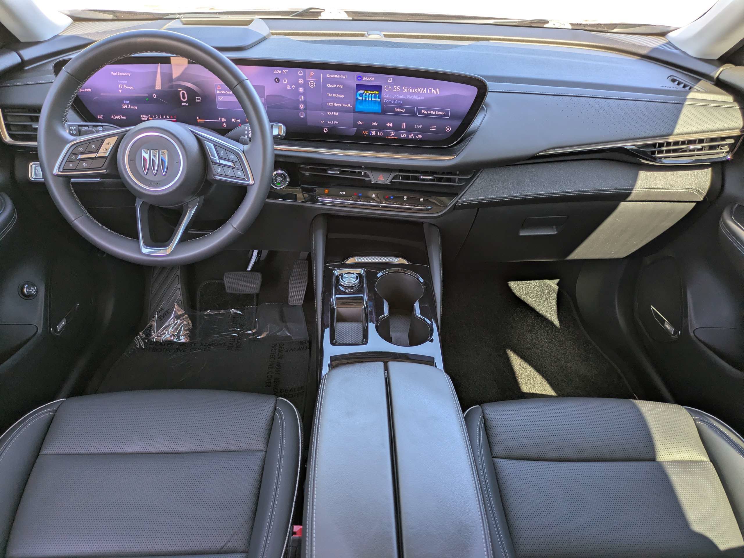 Used 2024 Buick Envision Avenir AWD/4WD image 14