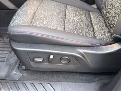 Used 2023 Chevrolet Colorado Z71 w/ Z71 Convenience Package 2 image 29