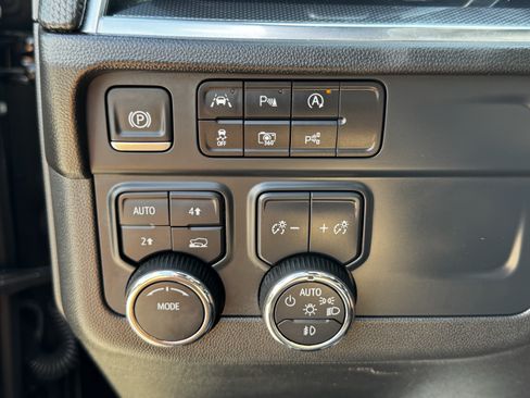 Used 2025 Chevrolet Tahoe RST w/ Comfort Package AWD/4WD image 21