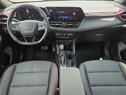 Used 2025 Chevrolet TrailBlazer RS w/ Convenience Package FWD image 14