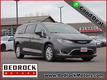 Used 2017 Chrysler Pacifica Touring-L