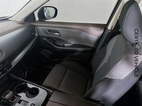 Certified 2023 Nissan Rogue SV FWD image 22