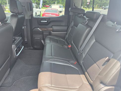 Used 2021 GMC Sierra 1500 SLT w/ SLT Premium Package RWD image 10