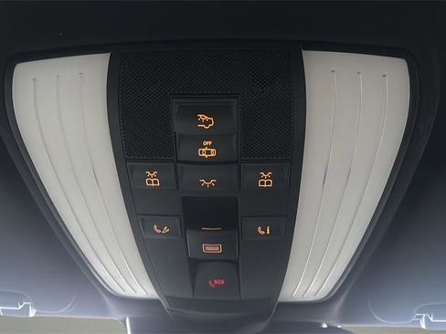 Used 2014 Mercedes-Benz E 350 4MATIC Sedan image 27