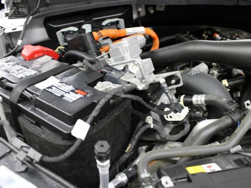 Used 2024 Ford F150 Lariat w/ Equipment Group 502A High AWD/4WD image 38