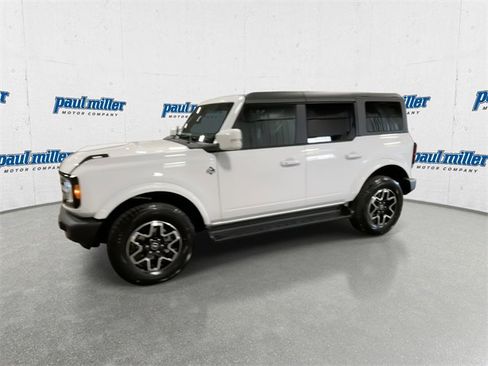 New 2025 Ford Bronco Outer Banks image 5