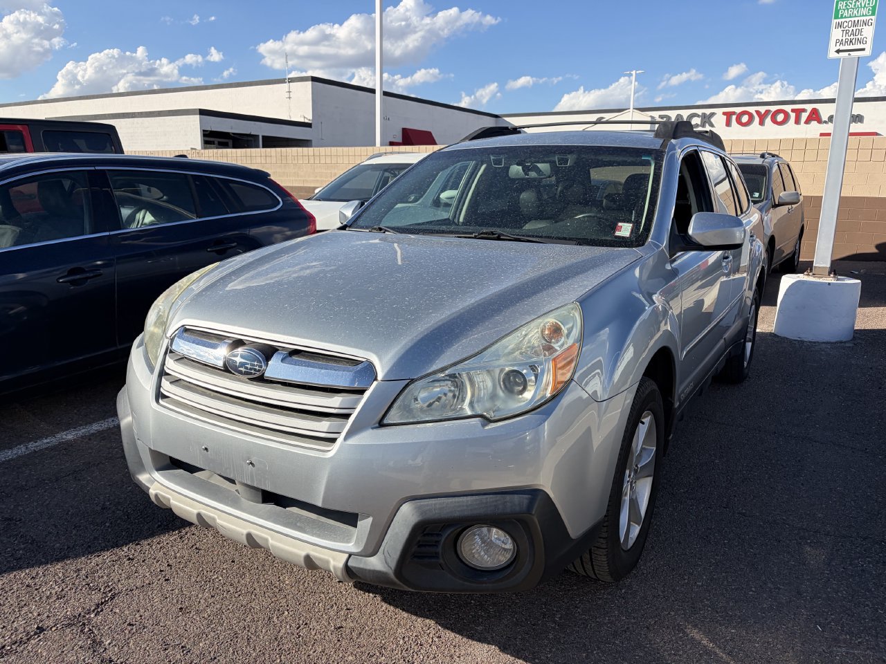Used 2014 Subaru Outback 2.5i Limited AWD/4WD image 4