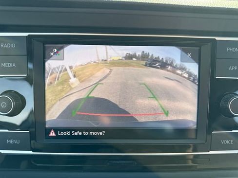 Used 2024 Volkswagen Jetta S image 28