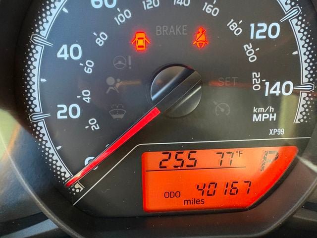 Used 2016 Toyota Yaris L FWD image 12