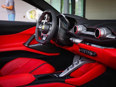Used 2021 Ferrari 812 GTS RWD image 44