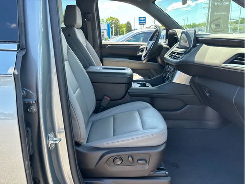 Certified 2023 Chevrolet Tahoe LT w/ Luxury Package AWD/4WD image 24