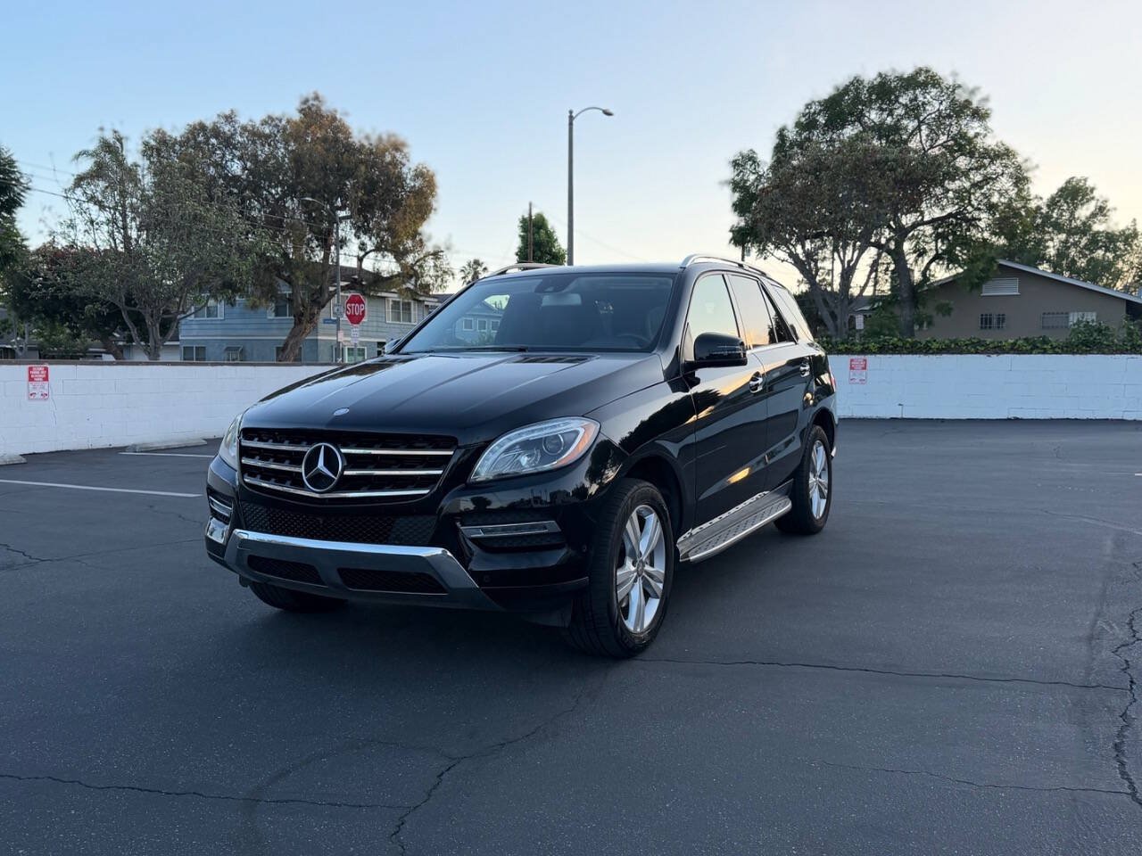Used 2015 Mercedes-Benz ML 350 4MATIC w/ Premium 1 Package image 2