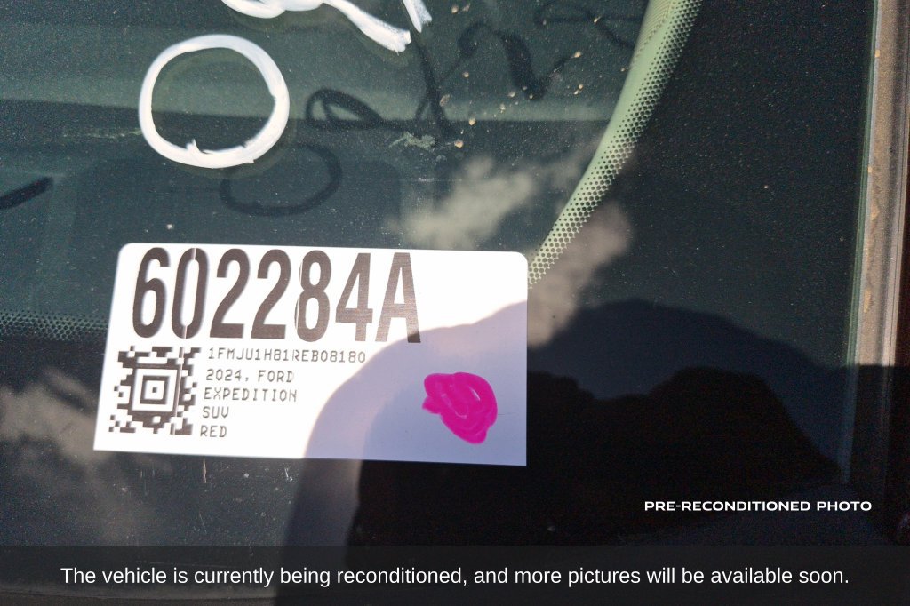 Used 2024 Ford Expedition XLT RWD image 19