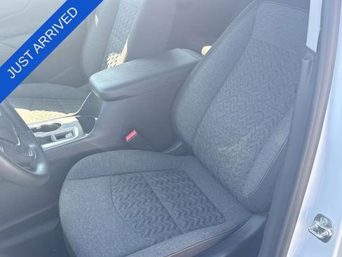 Used 2024 Chevrolet Equinox LT FWD image 11
