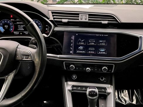 Used 2022 Audi Q3 2.0T Premium w/ Convenience Package image 11