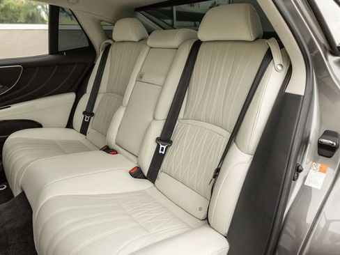 Used 2023 Lexus LS 500 image 12