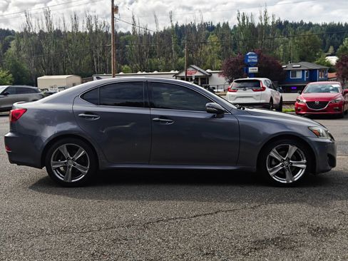Used 2012 Lexus IS 250 w/ Premium Pkg Value Edition RWD image 10