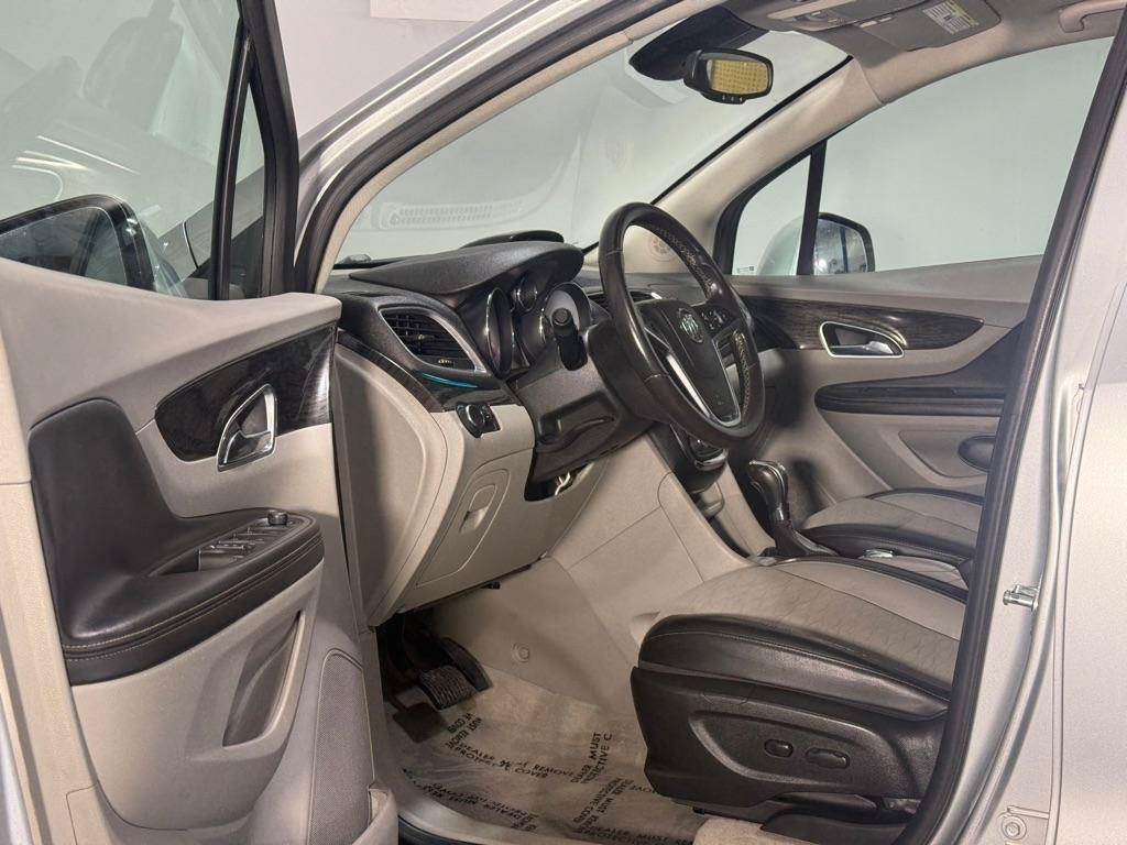 Used 2016 Buick Encore FWD image 9