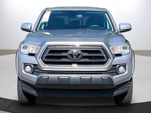 Used 2021 Toyota Tacoma SR5 RWD image 3