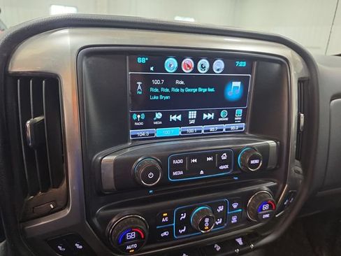 Used 2017 Chevrolet Silverado 3500 LT w/ LT Convenience Package AWD/4WD image 8