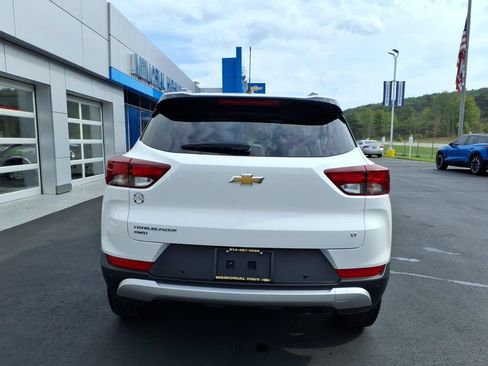 Used 2024 Chevrolet TrailBlazer LT w/ LT Cold Weather Package AWD/4WD image 6