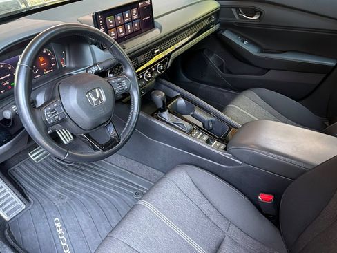 Used 2023 Honda Accord Sport image 11