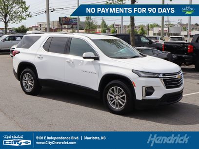 Used 2023 Chevrolet Traverse LT