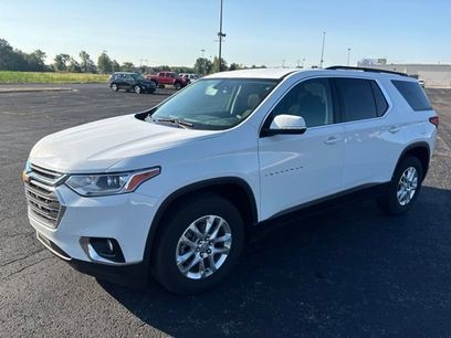 Used 2021 Chevrolet Traverse LT
